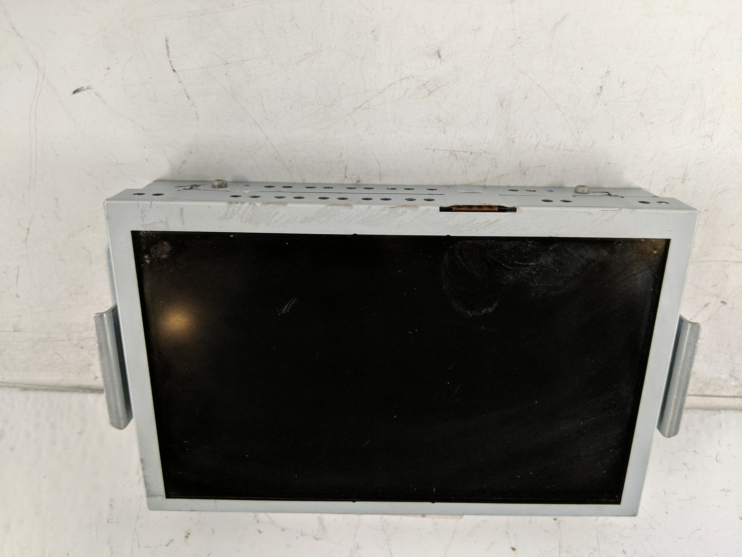2015-2016 Ford Explorer Information Display Screen - Oemusedautoparts1.com