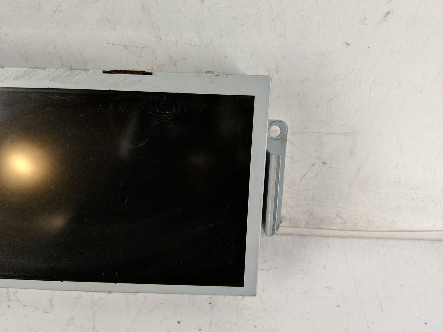 2015-2016 Ford Explorer Information Display Screen - Oemusedautoparts1.com