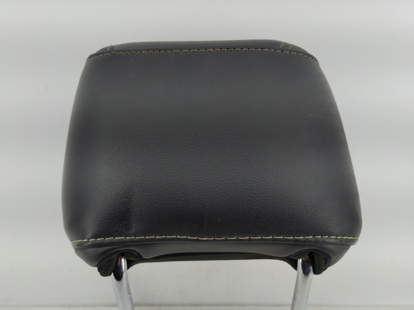 2015 Ford Explorer Headrest Head Rest Front Driver Passenger Seat Fits Fits 1998 1999 2000 OEM Used Auto Parts - Oemusedauto