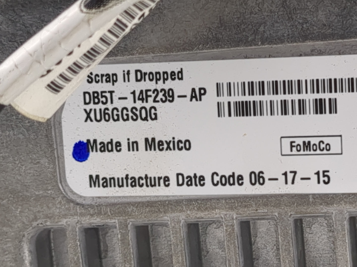 2015-2016 Ford Explorer Information Display Screen - Oemusedautoparts1.com
