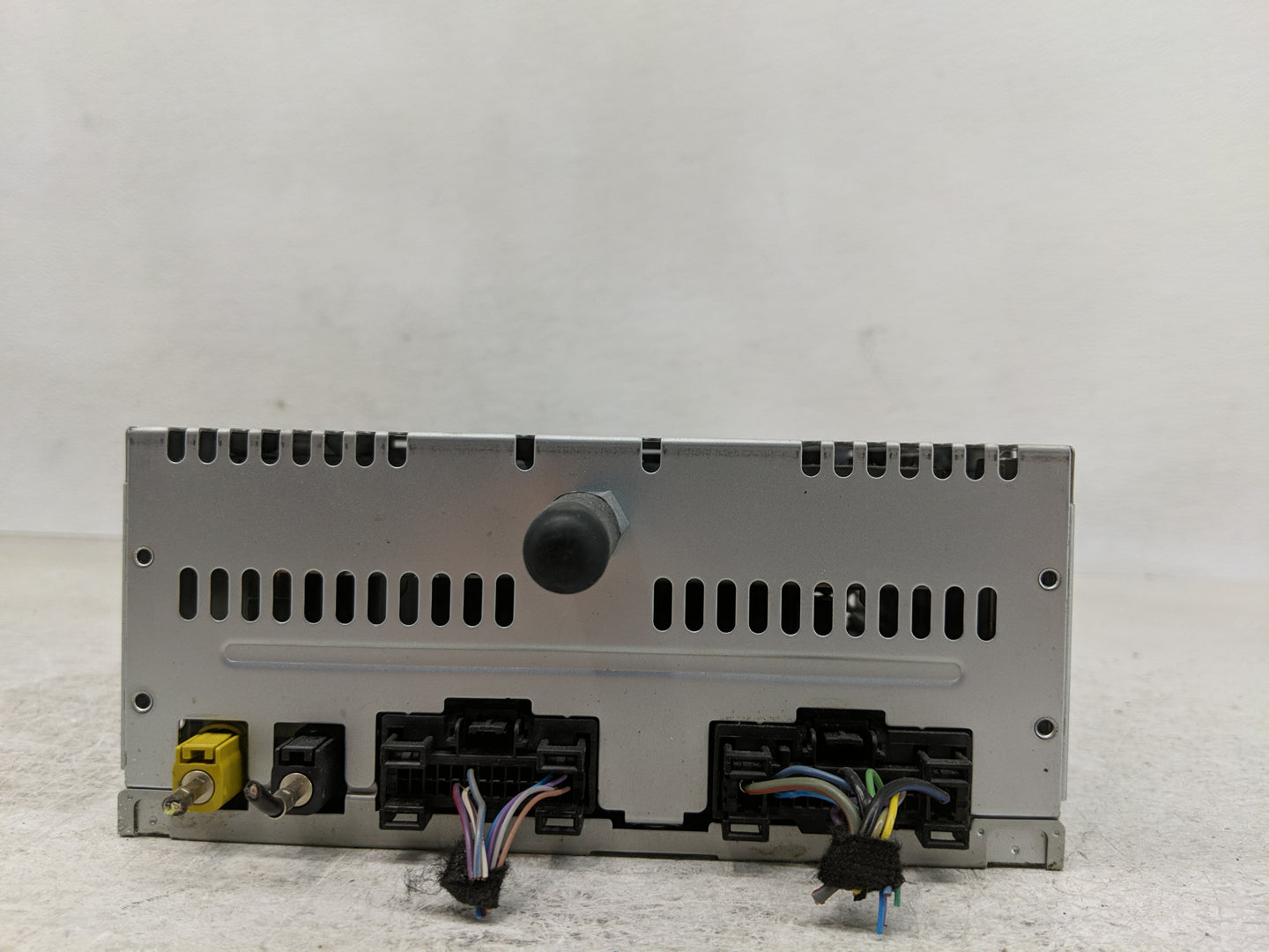 2015 Ford Explorer Radio AM FM Cd Player Receiver Replacement P/N:EB5T-19C107-CB Fits OEM Used Auto Parts - Oemusedautoparts