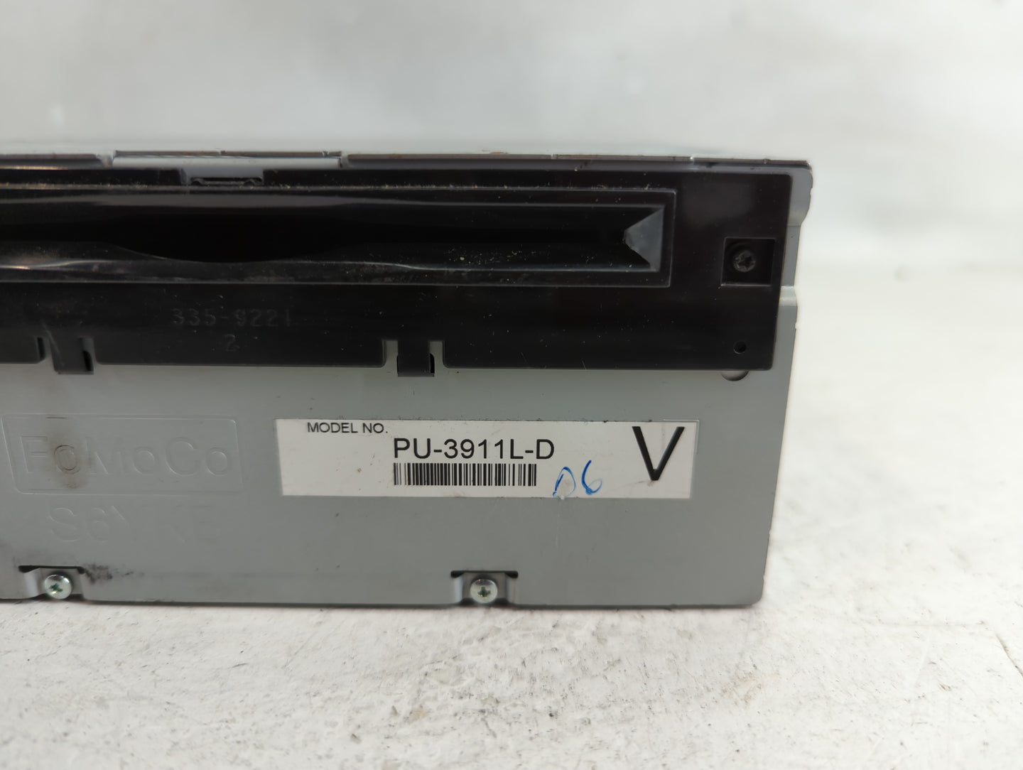 2015 Ford Explorer Radio AM FM Cd Player Receiver Replacement P/N:EB5T-19C107-JA Fits OEM Used Auto Parts - Oemusedautoparts