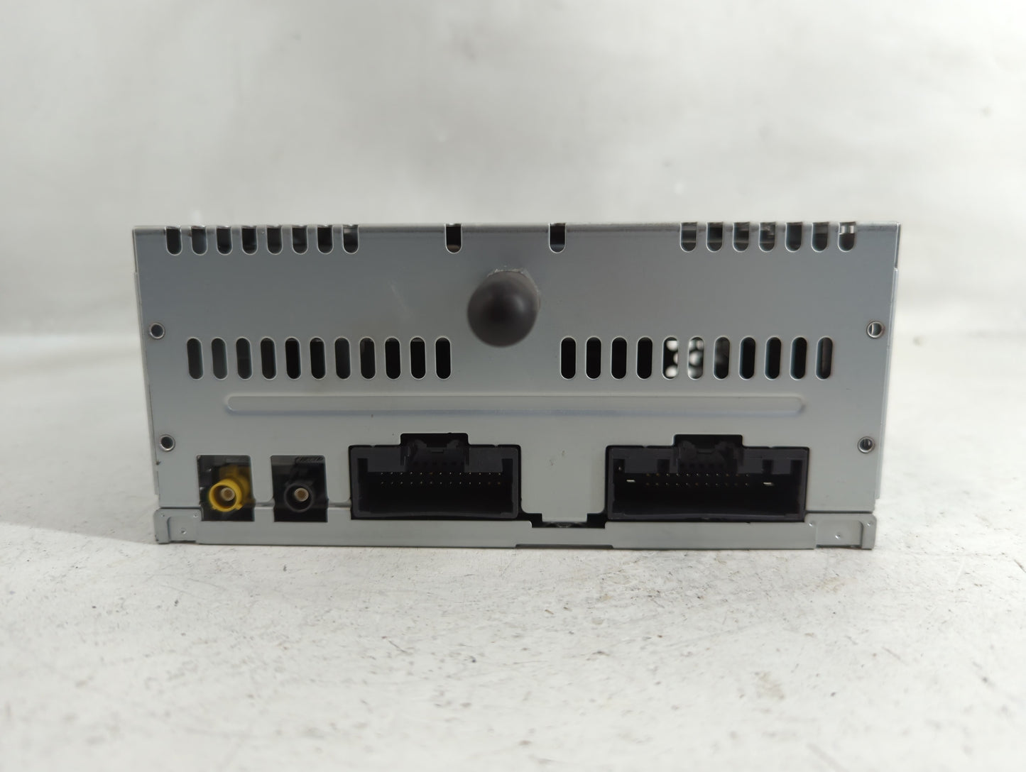 2015 Ford Explorer Radio AM FM Cd Player Receiver Replacement P/N:EB5T-19C107-JA Fits OEM Used Auto Parts - Oemusedautoparts