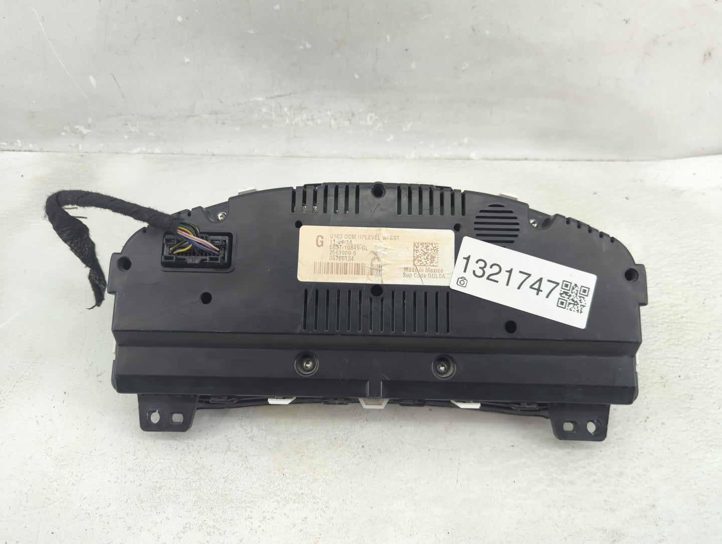 2014-2015 Ford Explorer Instrument Cluster Speedometer Gauges P/N:EB5T-10849-GL Fits Fits 2014 2015 OEM Used Auto Parts - Oe