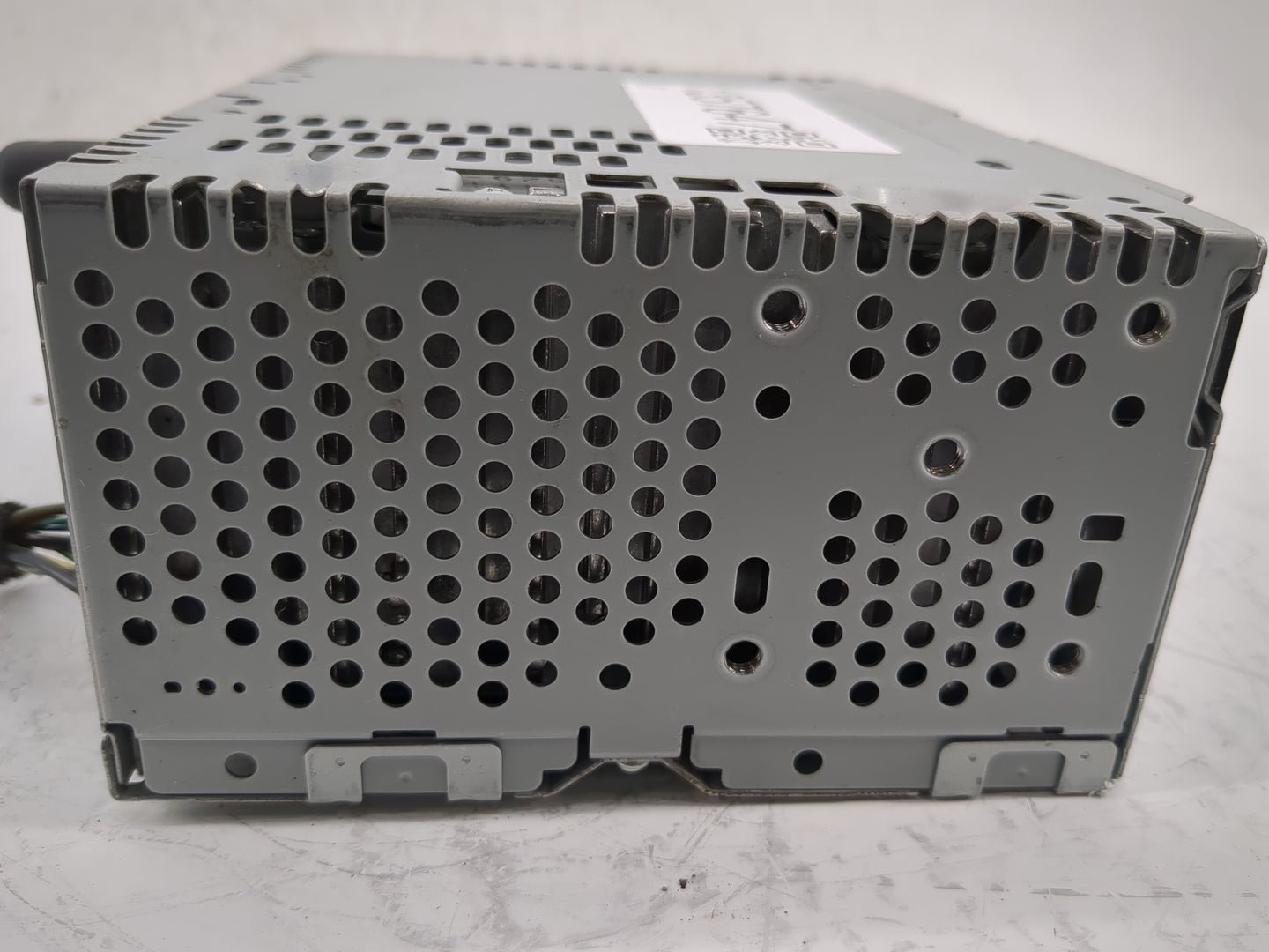 2014-2015 Ford Explorer Radio AM FM Cd Player Receiver Replacement Fits Fits 2014 2015 OEM Used Auto Parts - Oemusedautopart