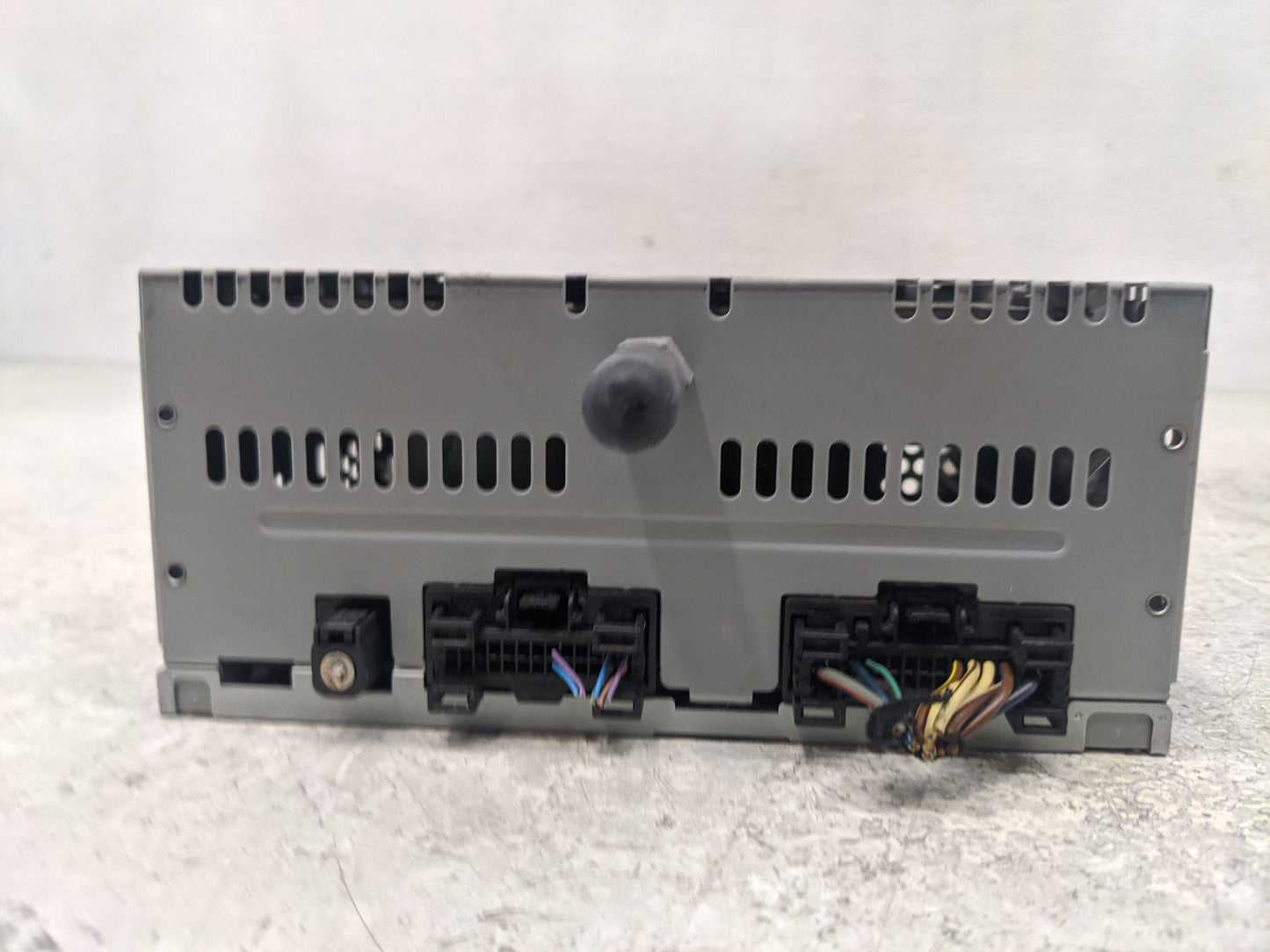 2015 Ford Explorer Radio AM FM Cd Player Receiver Replacement P/N:EB5T-19C107-GB Fits OEM Used Auto Parts - Oemusedautoparts
