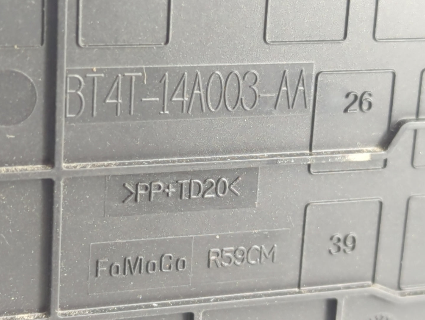 2014-2015 Ford Explorer Fusebox Fuse Box Panel Relay Module P/N:BT4T-14A003-AA Fits Fits 2014 2015 OEM Used Auto Parts - Oem