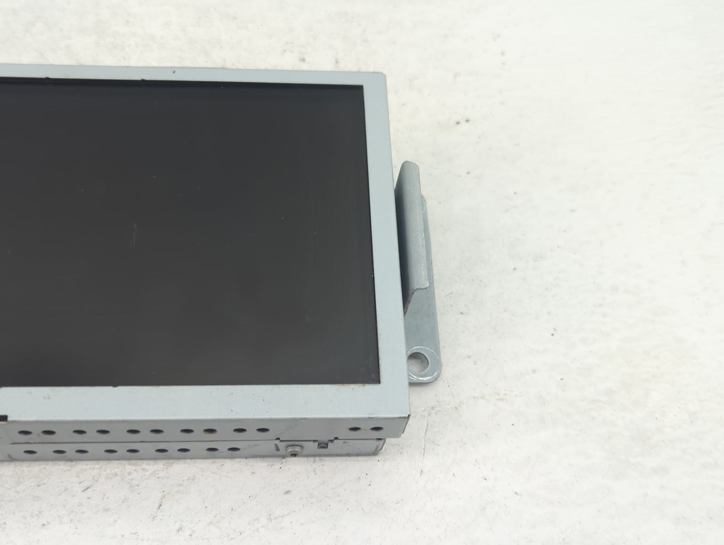 2015-2016 Ford Explorer Information Display Screen - Oemusedautoparts1.com