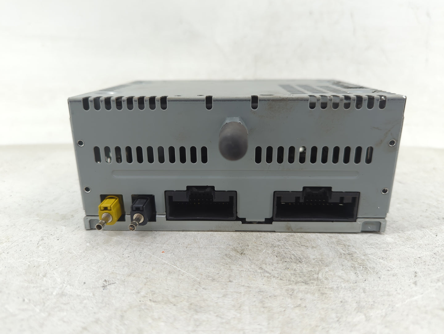 2015 Ford Explorer Radio AM FM Cd Player Receiver Replacement P/N:EB5T-19C107-JB Fits OEM Used Auto Parts - Oemusedautoparts