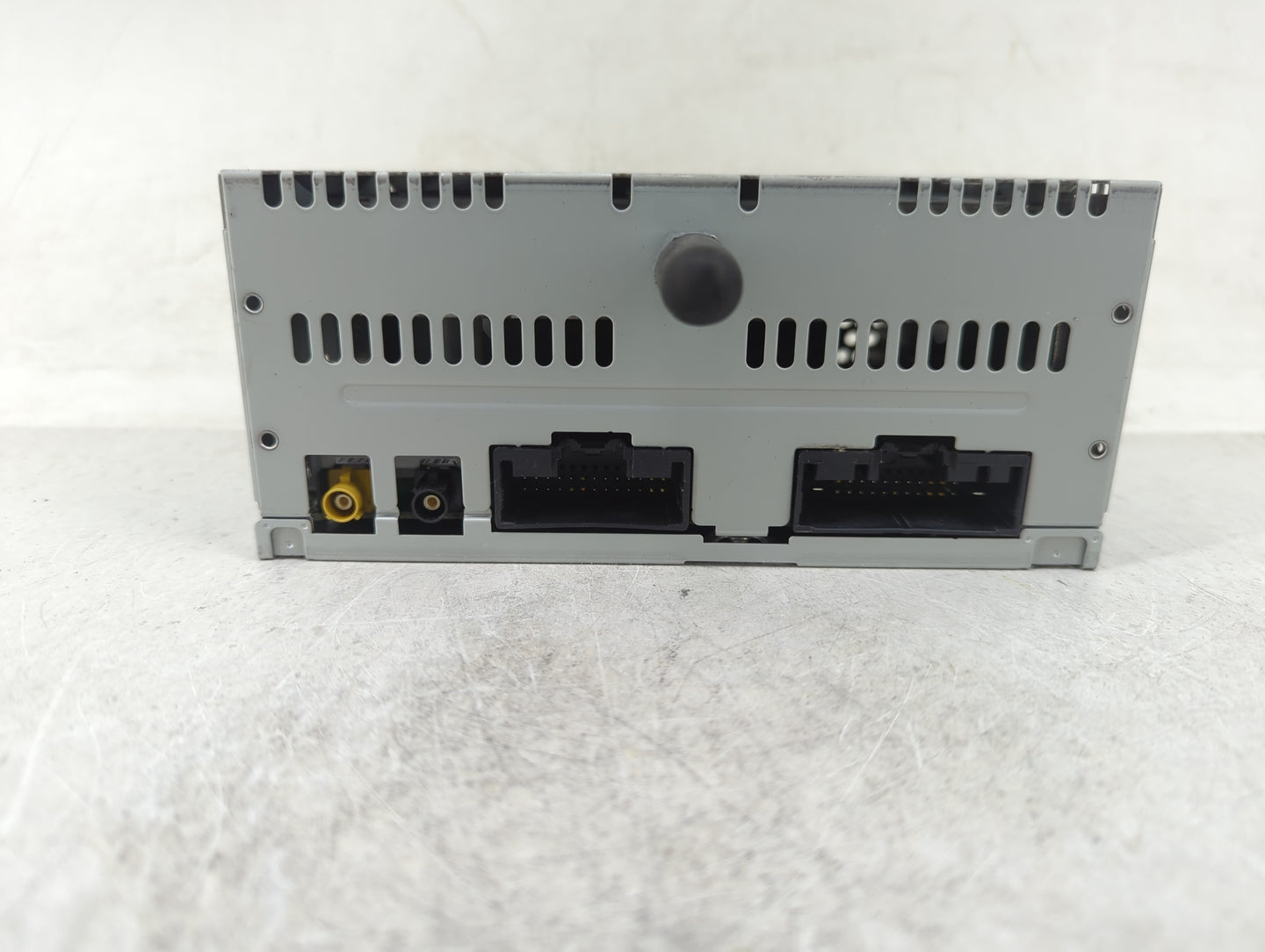 2015 Ford Explorer Radio AM FM Cd Player Receiver Replacement P/N:EB5T-19C107-JB Fits OEM Used Auto Parts - Oemusedautoparts