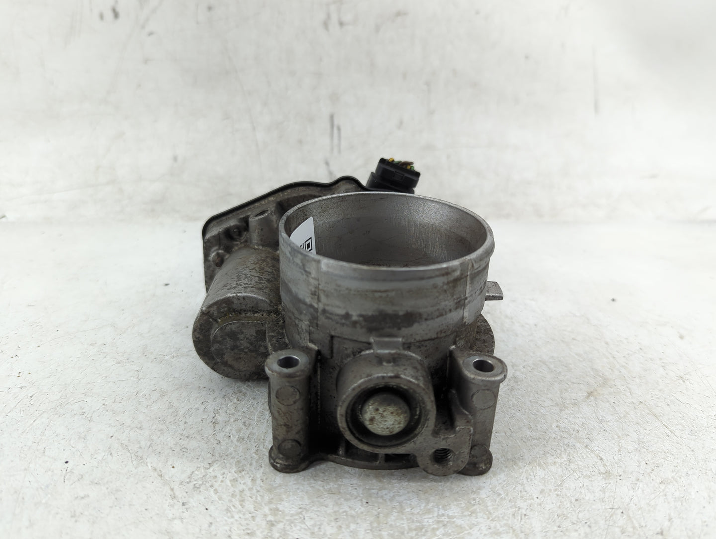 2011-2019 Ford Explorer Throttle Body P/N:AT4E-9F991-EH Fits Fits 2011 2012 2013 2014 2015 2016 2017 2018 2019 OEM Used Auto