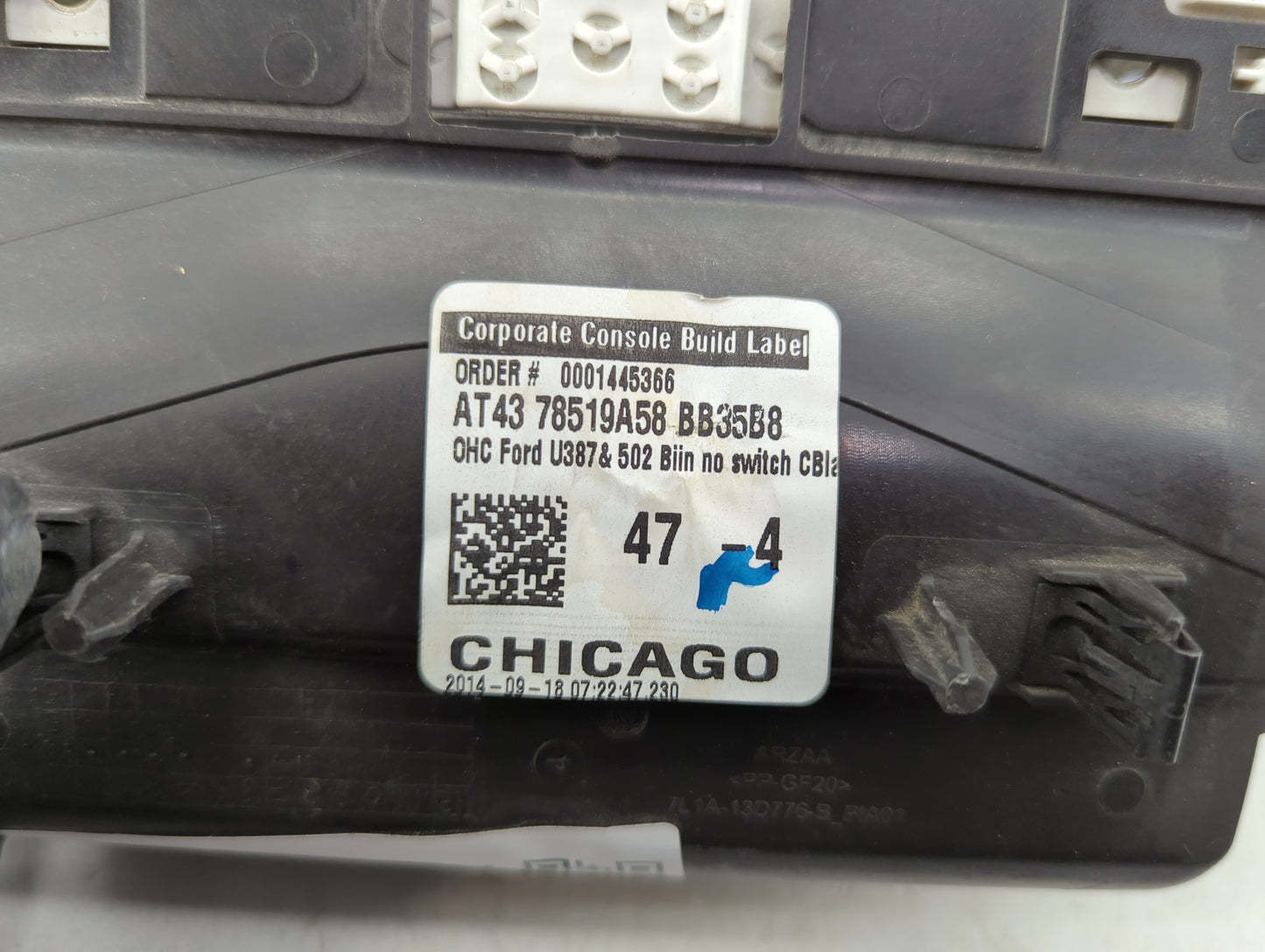 2011-2015 Ford Explorer Overhead Roof Console 1408471 - Oemusedautoparts1.com