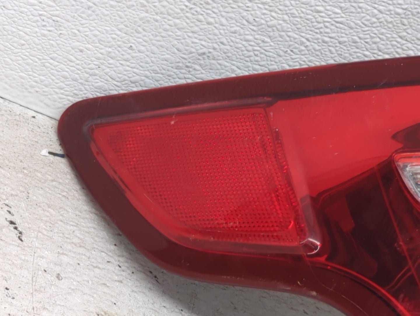 2013-2015 Ford Explorer Tail Light Assembly Driver Left OEM P/N:DB53-13B505-C BB53-13405-B, BB53-13B505-B Fits Fits 2013 201