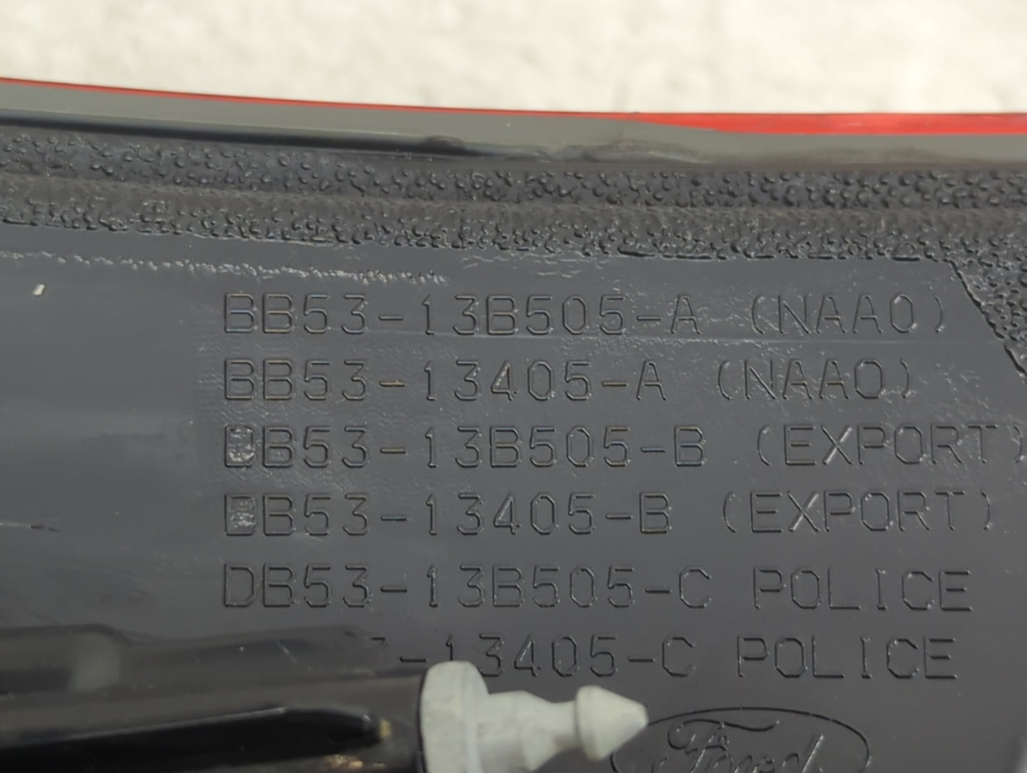 2013-2015 Ford Explorer Tail Light Assembly Driver Left OEM P/N:DB53-13B505-C BB53-13405-B, BB53-13B505-B Fits Fits 2013 201
