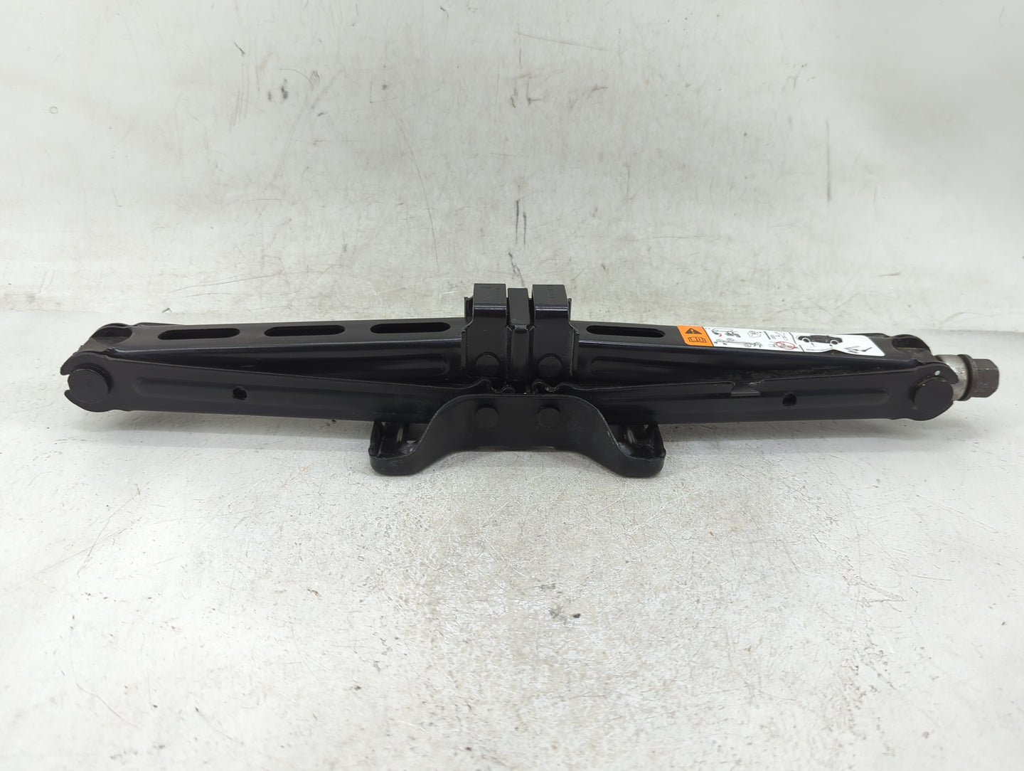 2015 Ford Explorer Spare Scissor Car Jack - Oemusedautoparts1.com