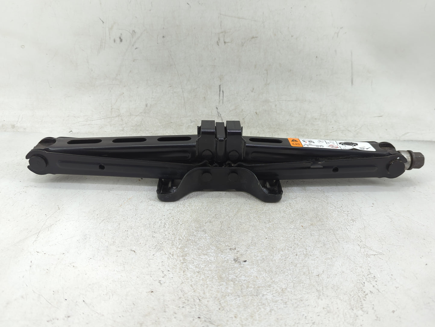 2015 Ford Explorer Spare Scissor Car Jack - Oemusedautoparts1.com