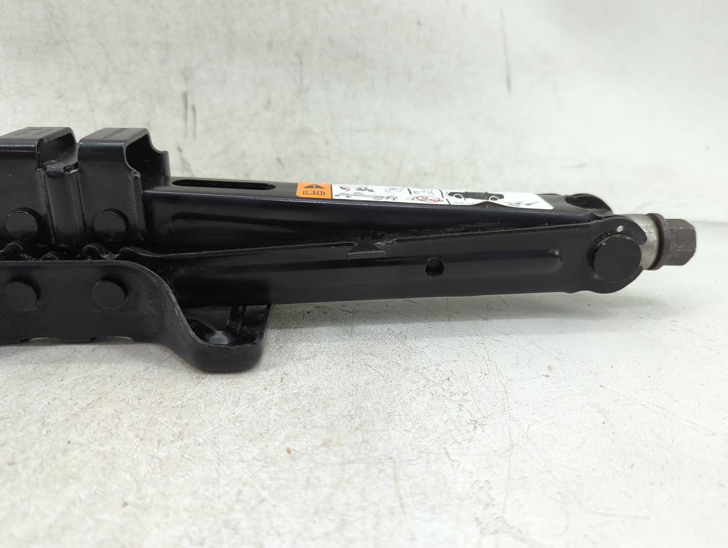 2015 Ford Explorer Spare Scissor Car Jack - Oemusedautoparts1.com