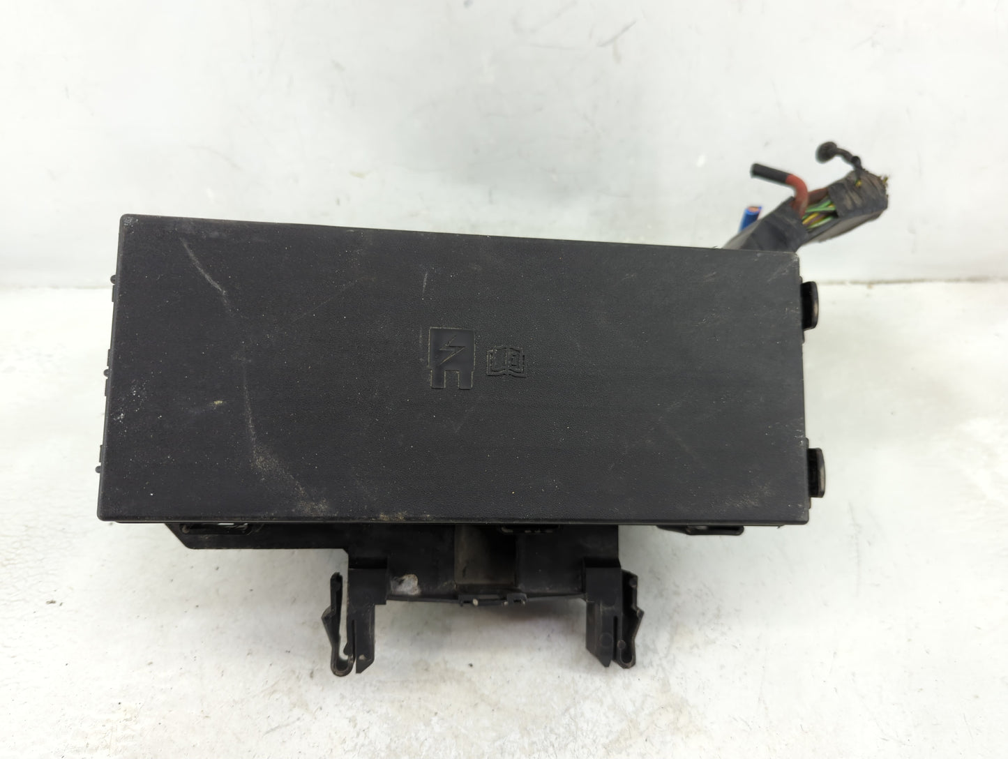 2014-2015 Ford Explorer Fusebox Fuse Box Panel Relay Module P/N:BT4T-14A003-AA Fits Fits 2014 2015 OEM Used Auto Parts - Oem