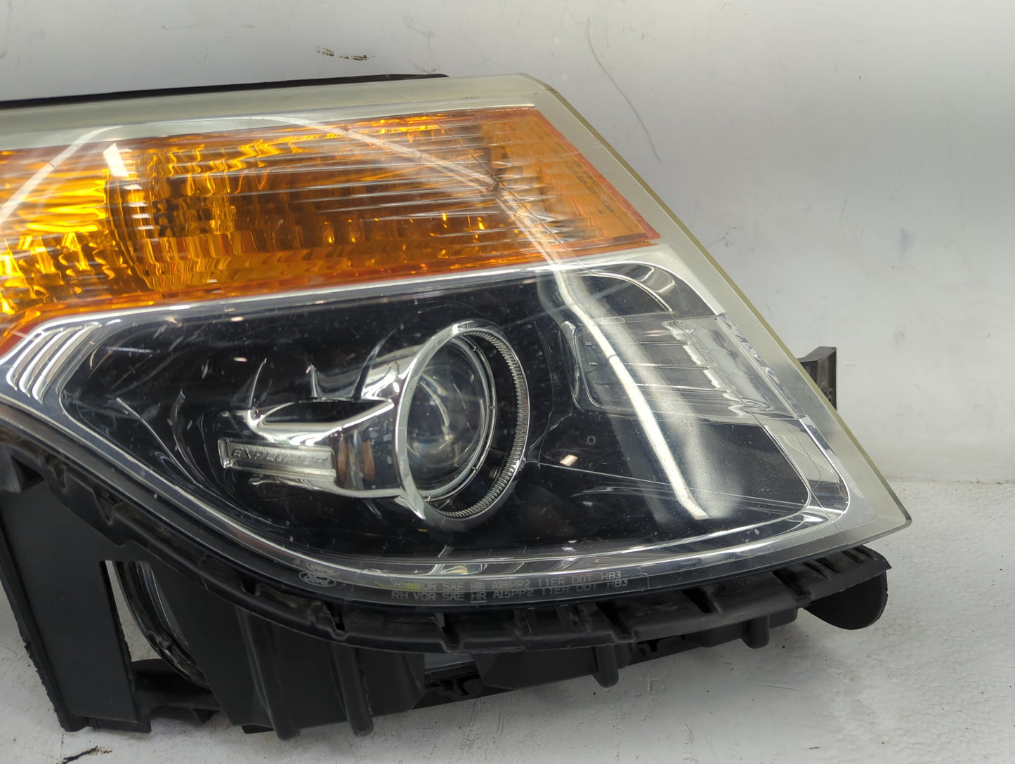 2013-2015 Ford Explorer Passenger Right Oem Head Light Headlight Lamp - Oemusedautoparts1.com