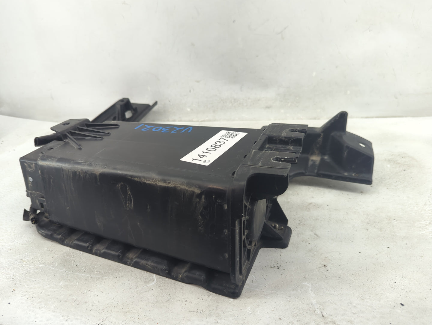 2015 Ford Explorer Fuel Vapor Charcoal Canister 1410837 - Oemusedautoparts1.com