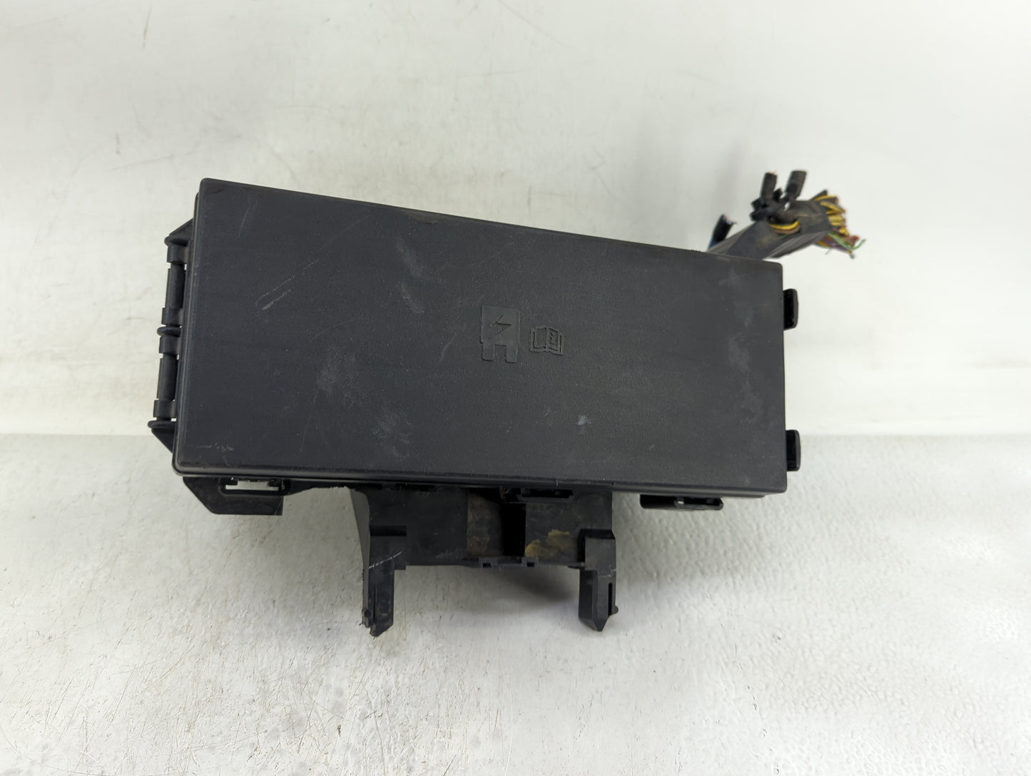2014-2015 Ford Explorer Fusebox Fuse Box Panel Relay Module Fits Fits 2014 2015 OEM Used Auto Parts - Oemusedautoparts1.com