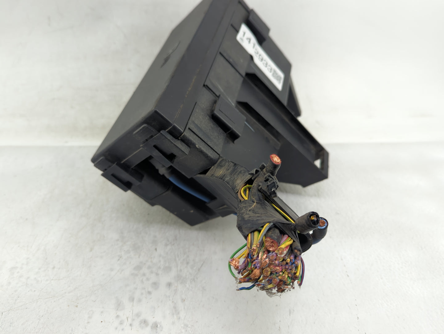 2014-2015 Ford Explorer Fusebox Fuse Box Panel Relay Module Fits Fits 2014 2015 OEM Used Auto Parts - Oemusedautoparts1.com