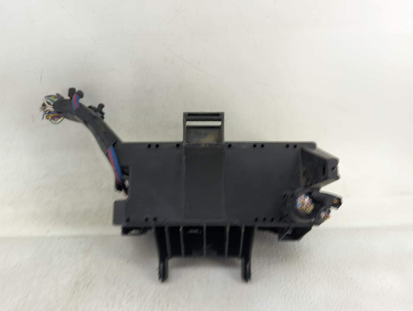 2014-2015 Ford Explorer Fusebox Fuse Box Panel Relay Module Fits Fits 2014 2015 OEM Used Auto Parts - Oemusedautoparts1.com