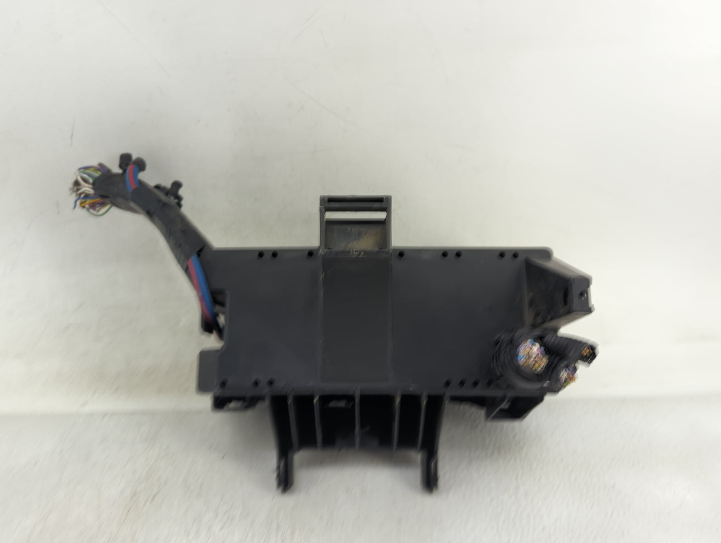 2014-2015 Ford Explorer Fusebox Fuse Box Panel Relay Module Fits Fits 2014 2015 OEM Used Auto Parts - Oemusedautoparts1.com