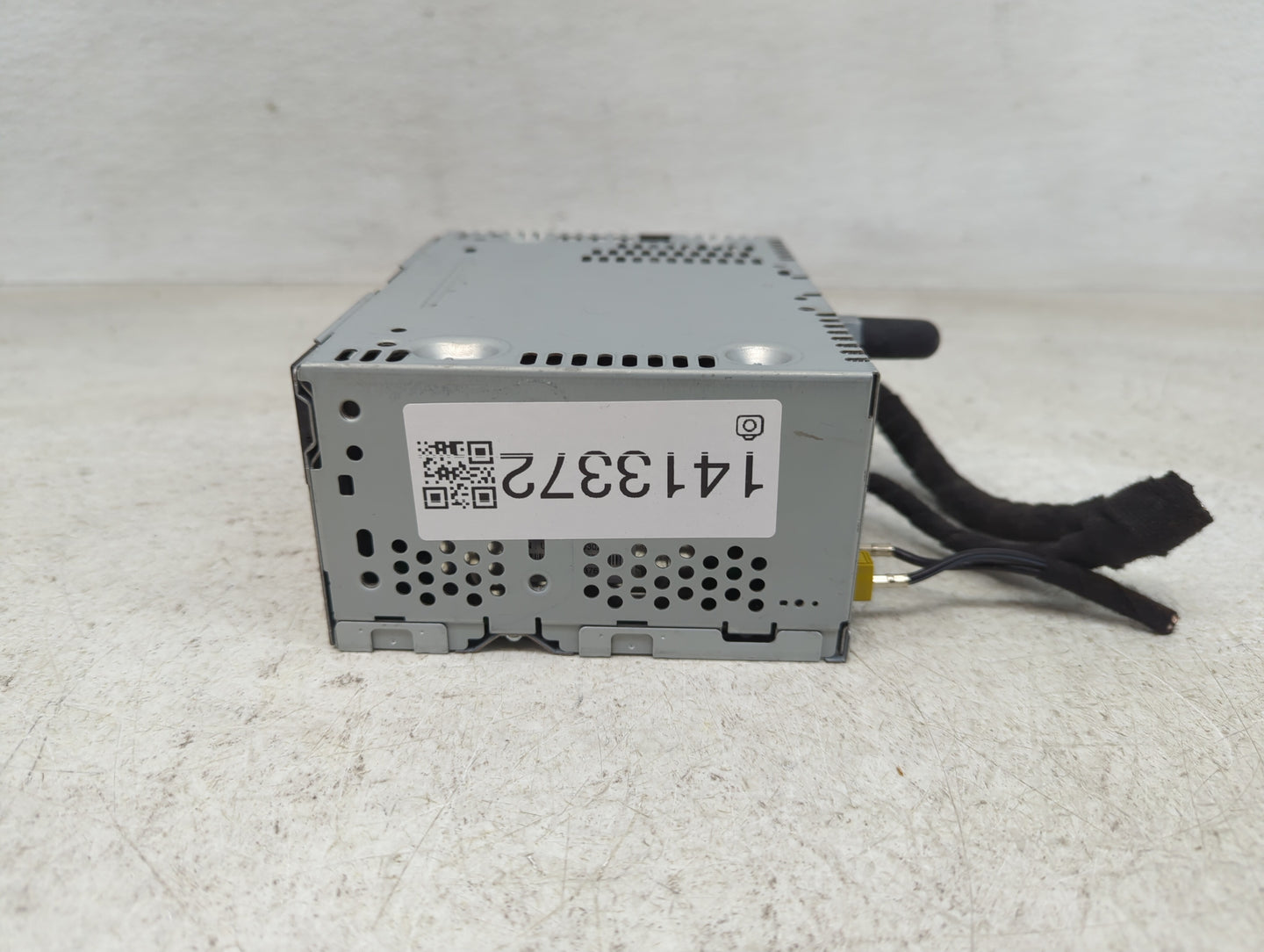 2015 Ford Explorer Radio AM FM Cd Player Receiver Replacement P/N:EB5T19C107HB Fits OEM Used Auto Parts - Oemusedautoparts1.