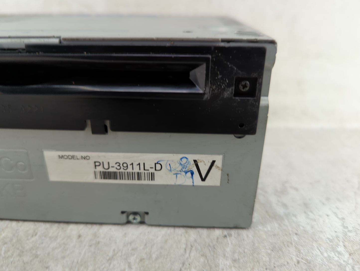 2015 Ford Explorer Radio AM FM Cd Player Receiver Replacement P/N:EB5T-19C107-JB Fits OEM Used Auto Parts - Oemusedautoparts