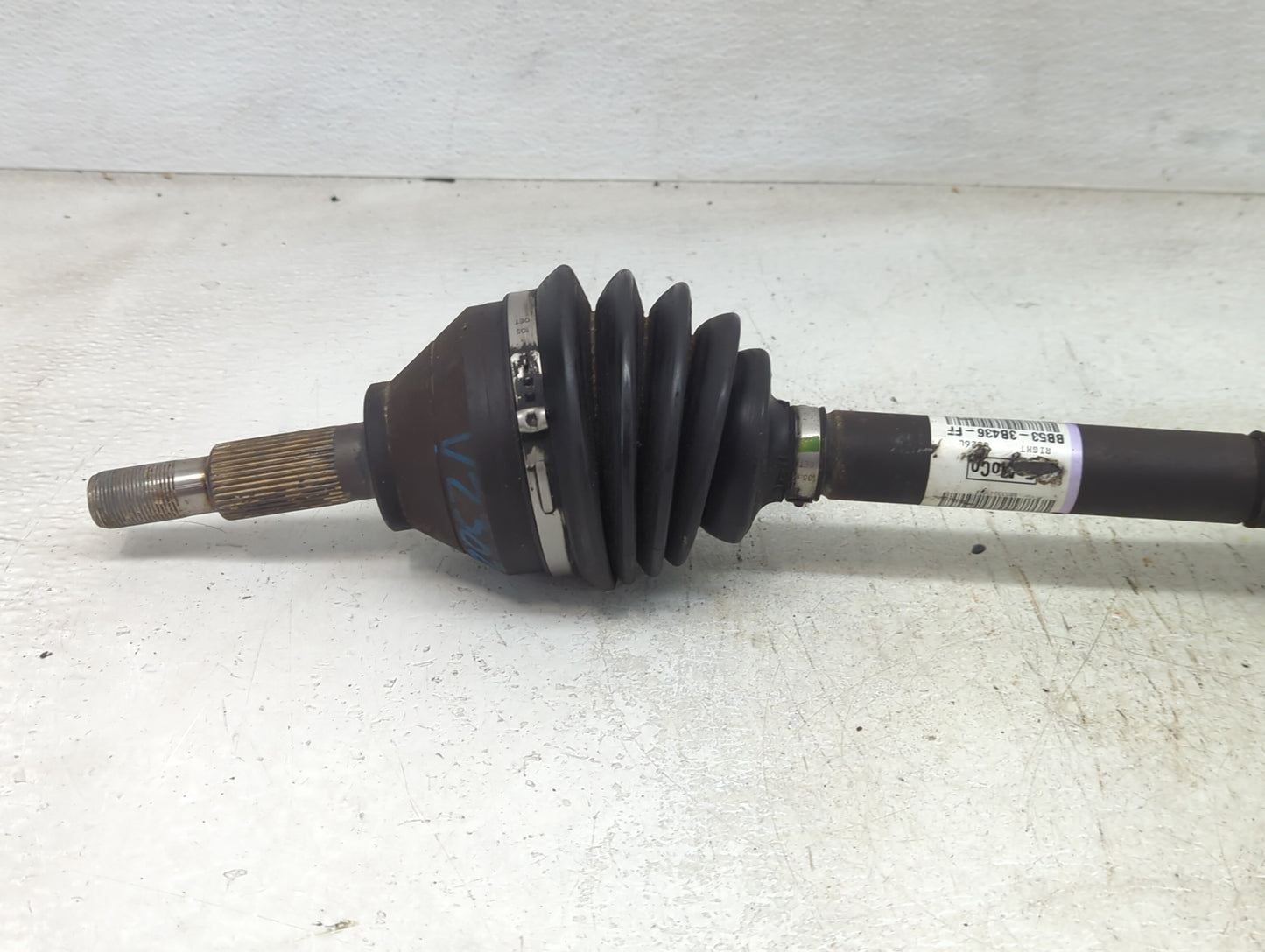 2014-2019 Ford Explorer Axle Shaft Front Passenger Cv C/v - Oemusedautoparts1.com