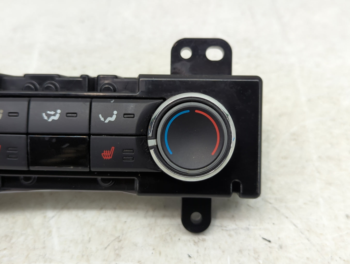 2015 Ford Explorer Climate Control Module Temperature AC/Heater Replacement P/N:DA8T-19980-DA Fits OEM Used Auto Parts - Oem