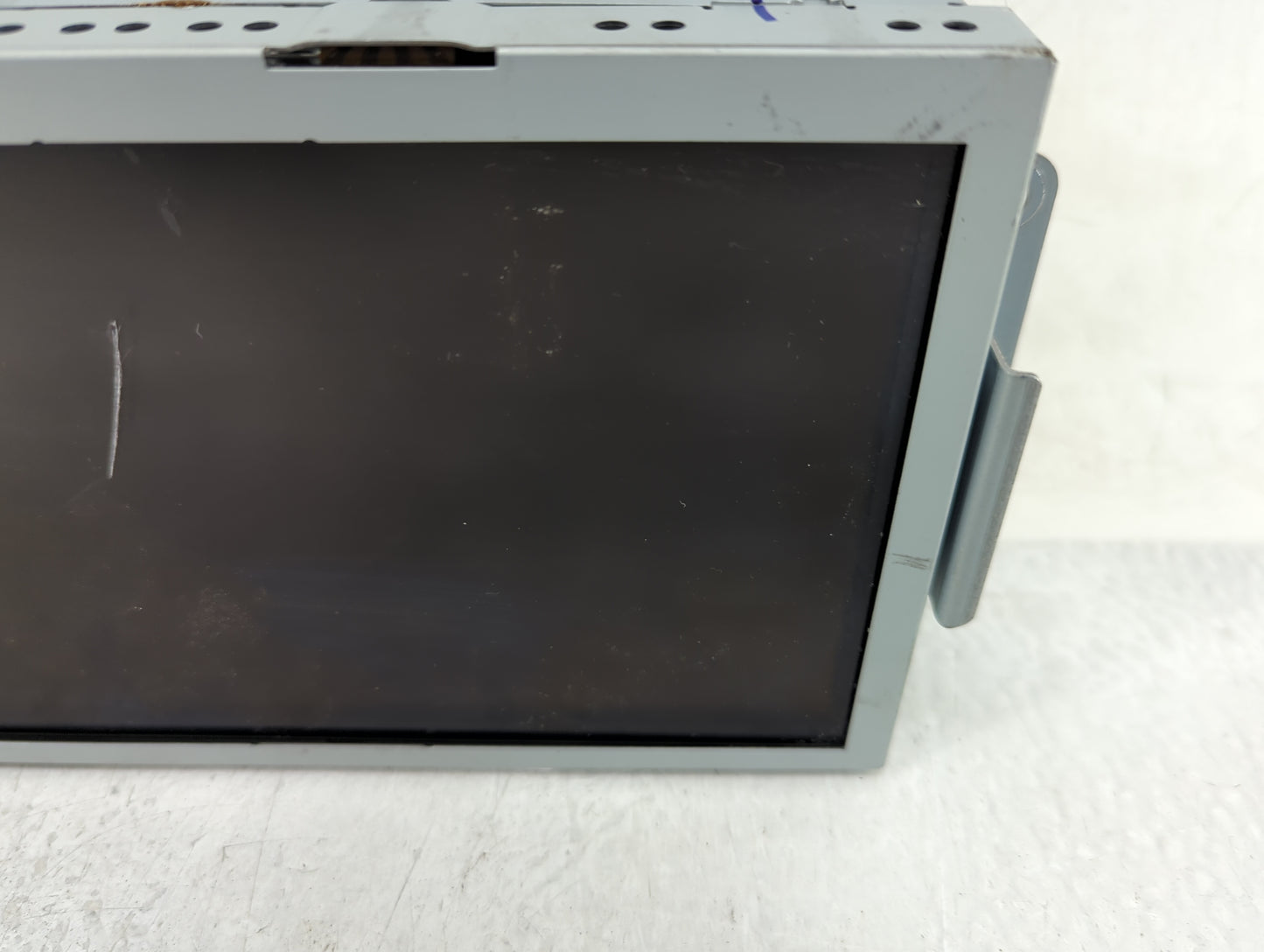 2015 Ford Explorer Radio AM FM Cd Player Receiver Replacement P/N:DB5T-14F239-AP Fits Fits 2001 2002 2003 OEM Used Auto Part