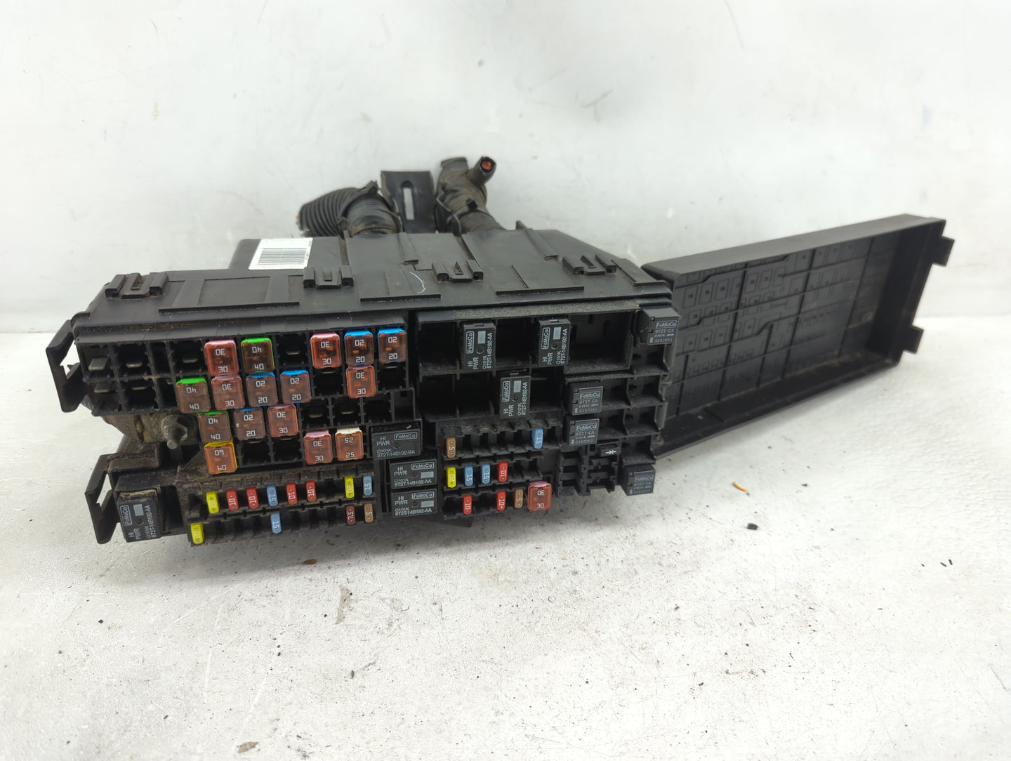 2014-2015 Ford Explorer Fusebox Fuse Box Panel Relay Module P/N:BT4T-14A003-AA Fits Fits 2014 2015 OEM Used Auto Parts - Oem