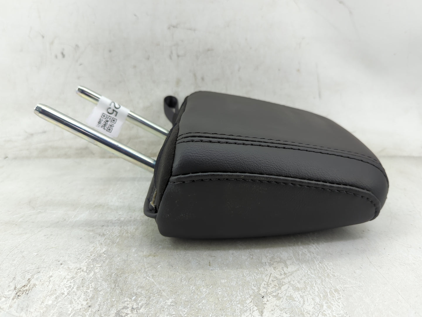 2015 Ford Explorer Headrest Head Rest Rear Center Seat Fits OEM Used Auto Parts - Oemusedautoparts1.com