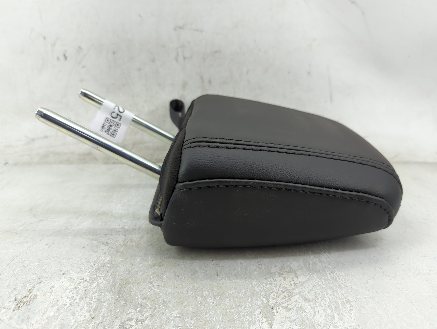 2015 Ford Explorer Headrest Head Rest Rear Center Seat Fits OEM Used Auto Parts - Oemusedautoparts1.com
