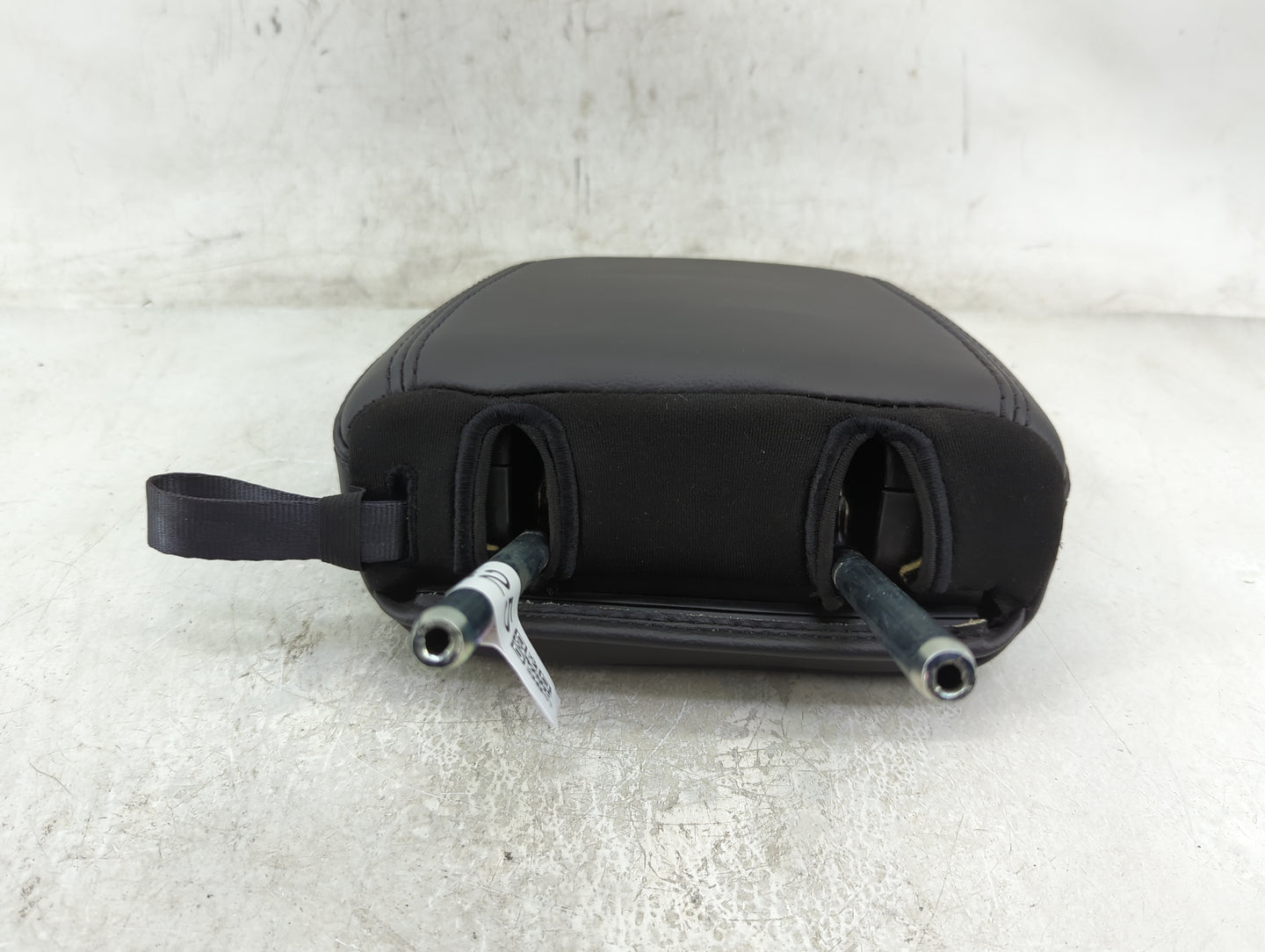 2015 Ford Explorer Headrest Head Rest Rear Center Seat Fits OEM Used Auto Parts - Oemusedautoparts1.com