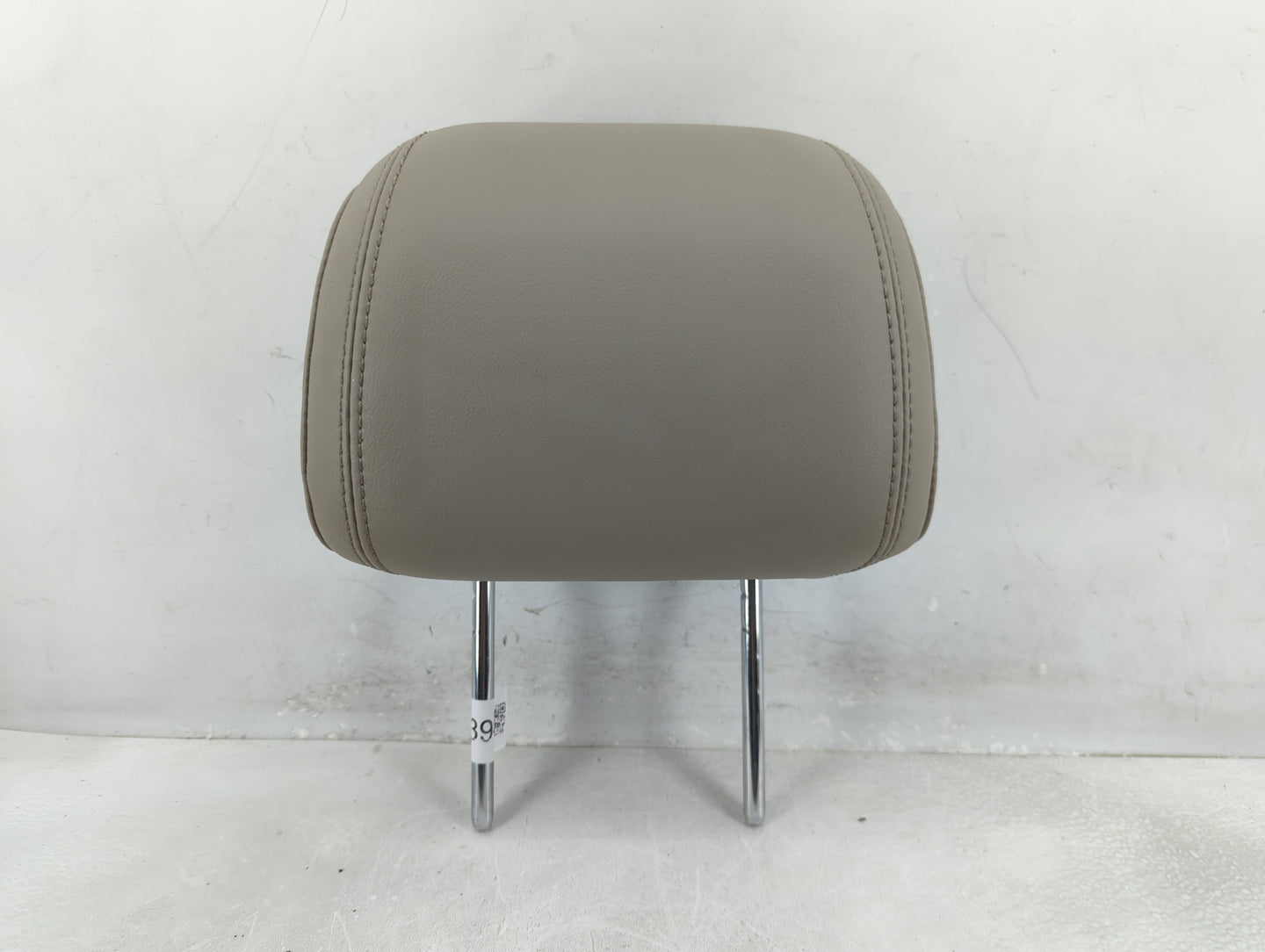 2013-2015 Ford Explorer Headrest Head Rest Front Driver Passenger Seat Fits Fits 2013 2014 2015 OEM Used Auto Parts - Oemuse