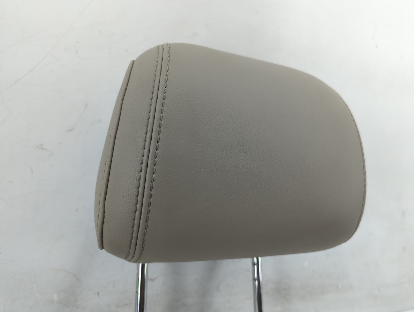 2013-2015 Ford Explorer Headrest Head Rest Front Driver Passenger Seat Fits Fits 2013 2014 2015 OEM Used Auto Parts - Oemuse