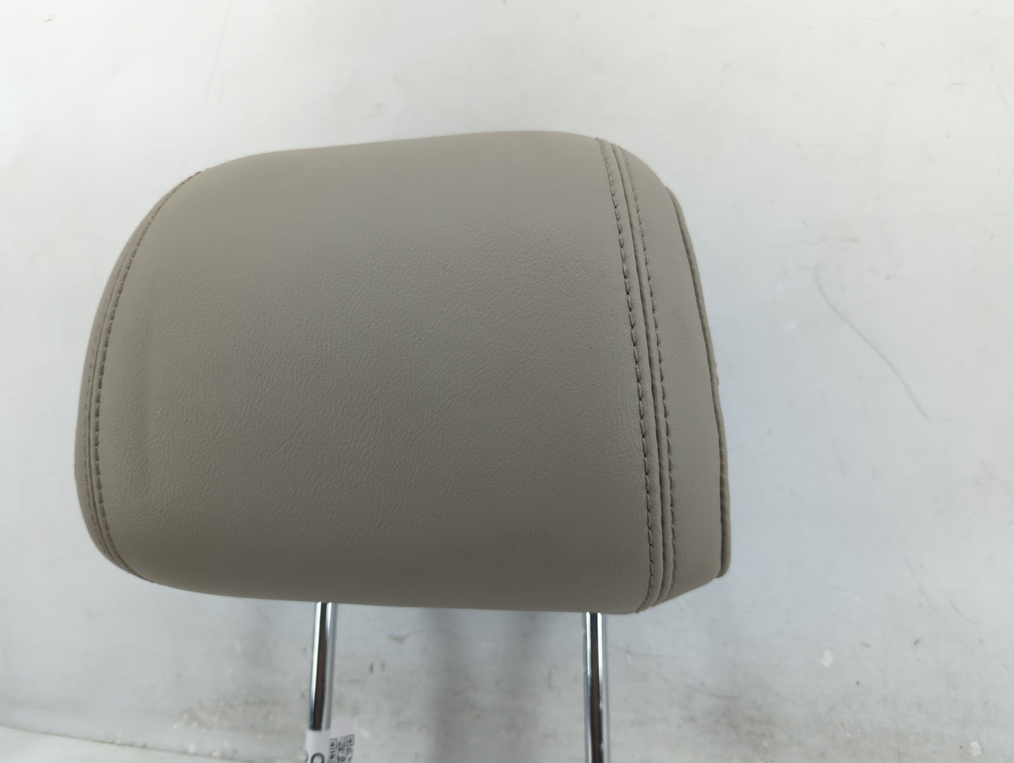 2013-2015 Ford Explorer Headrest Head Rest Front Driver Passenger Seat Fits Fits 2013 2014 2015 OEM Used Auto Parts - Oemuse