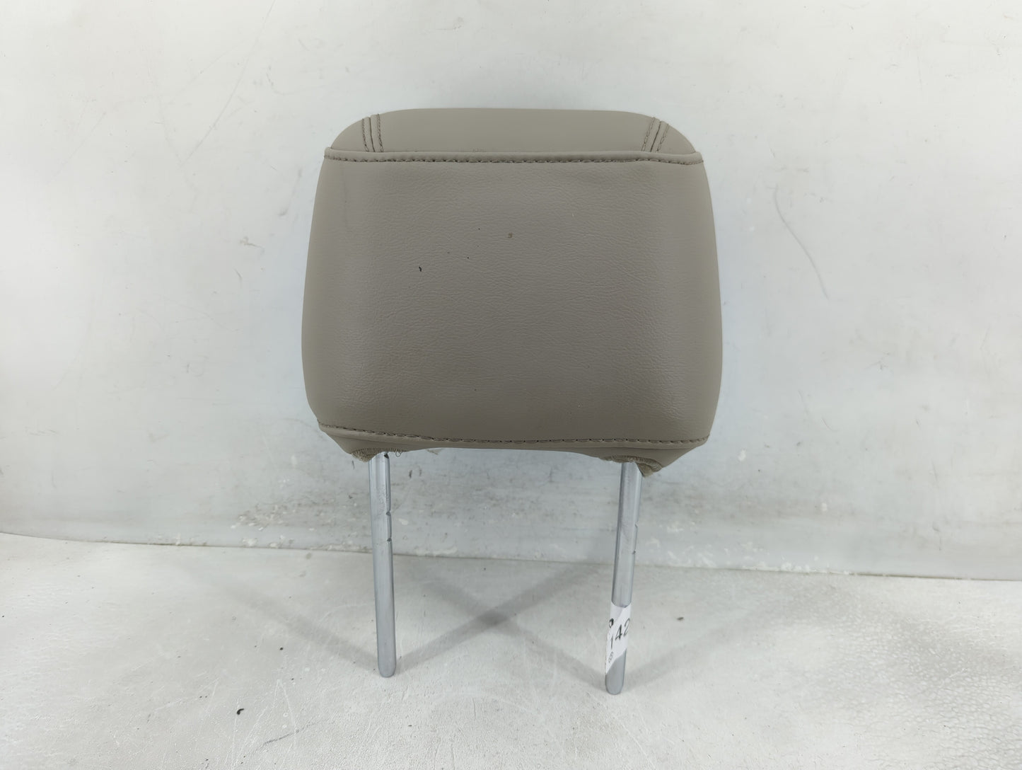 2013-2015 Ford Explorer Headrest Head Rest Front Driver Passenger Seat Fits Fits 2013 2014 2015 OEM Used Auto Parts - Oemuse