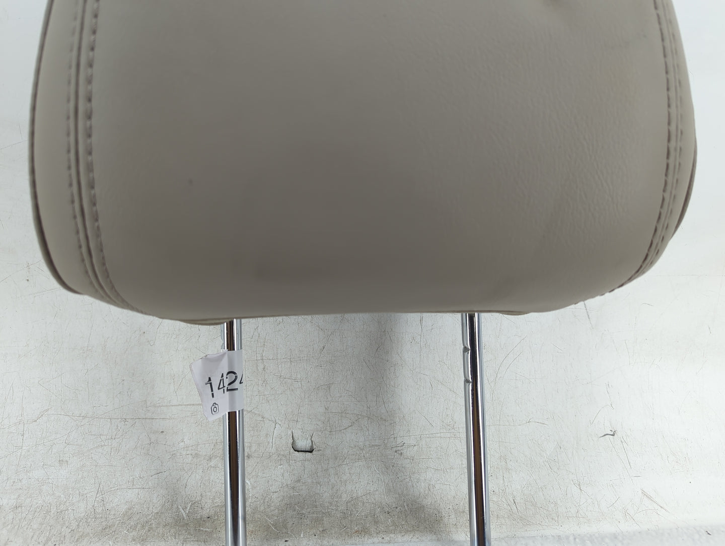 2015 Ford Explorer Headrest Head Rest Front Driver Passenger Seat Fits OEM Used Auto Parts - Oemusedautoparts1.com