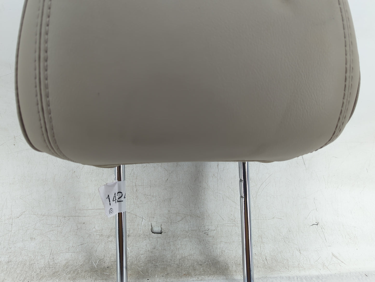 2015 Ford Explorer Headrest Head Rest Front Driver Passenger Seat Fits OEM Used Auto Parts - Oemusedautoparts1.com