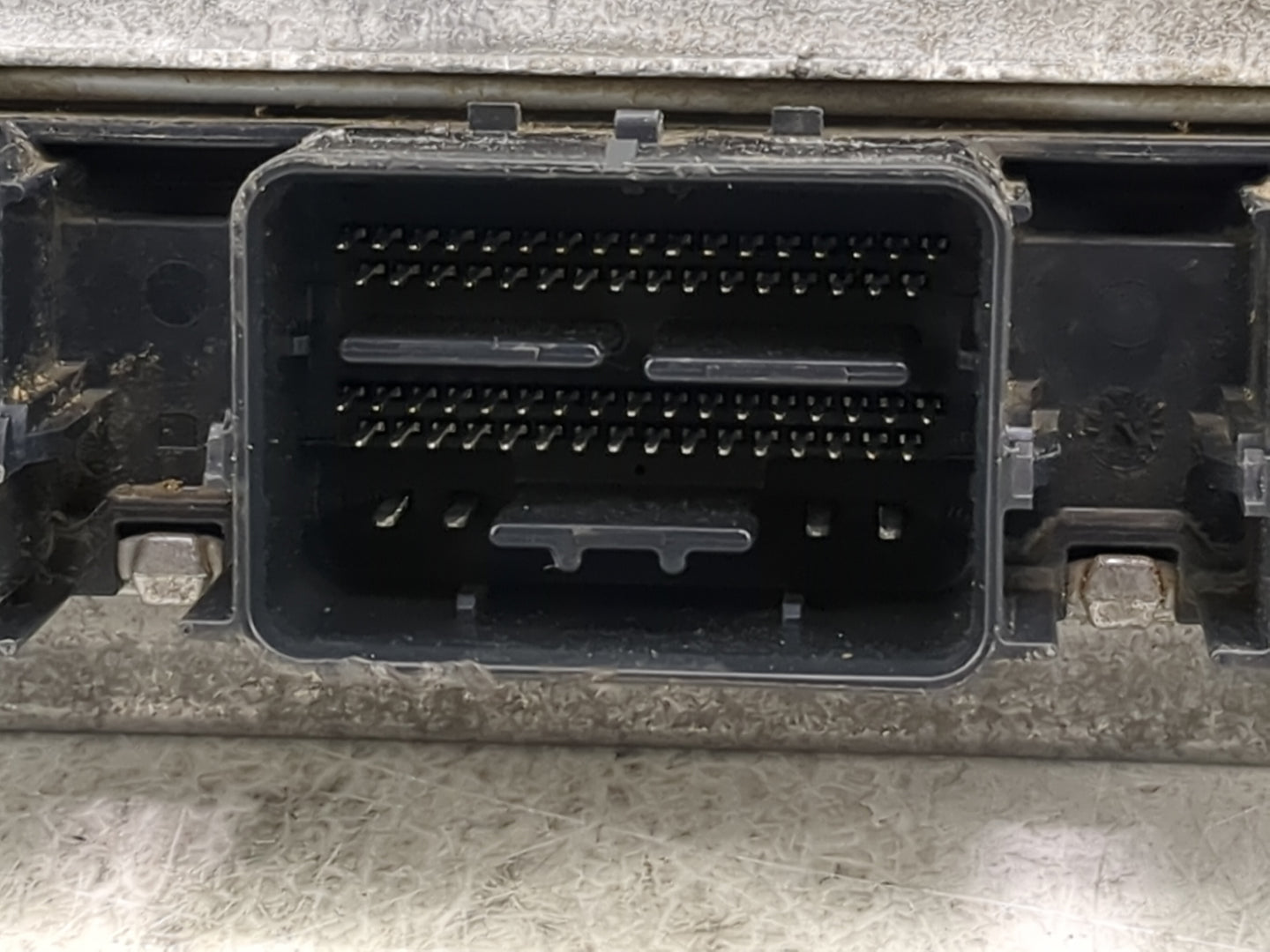 2013-2015 Ford Explorer PCM Engine Control Computer ECU ECM PCU OEM P/N:DB5A-12B684-VA 6NXS6MAS40 Fits OEM Used Auto Parts -