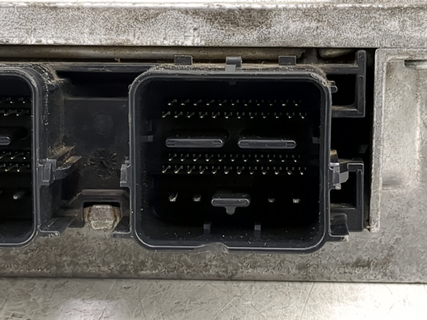 2013-2015 Ford Explorer PCM Engine Control Computer ECU ECM PCU OEM P/N:DB5A-12B684-VA 6NXS6MAS40 Fits OEM Used Auto Parts -