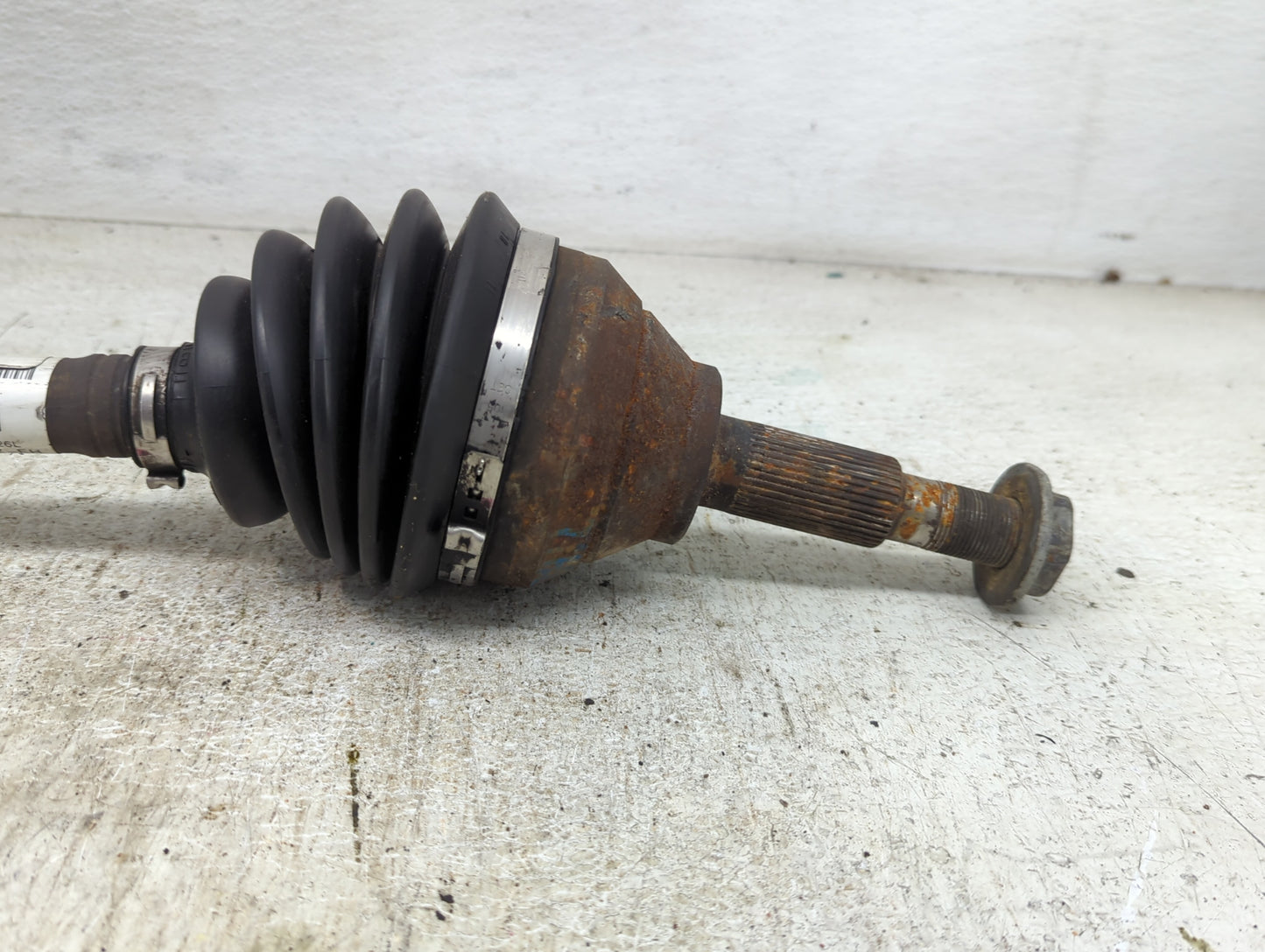 2012-2015 Ford Explorer Axle Shaft Front Driver Cv C/v - Oemusedautoparts1.com