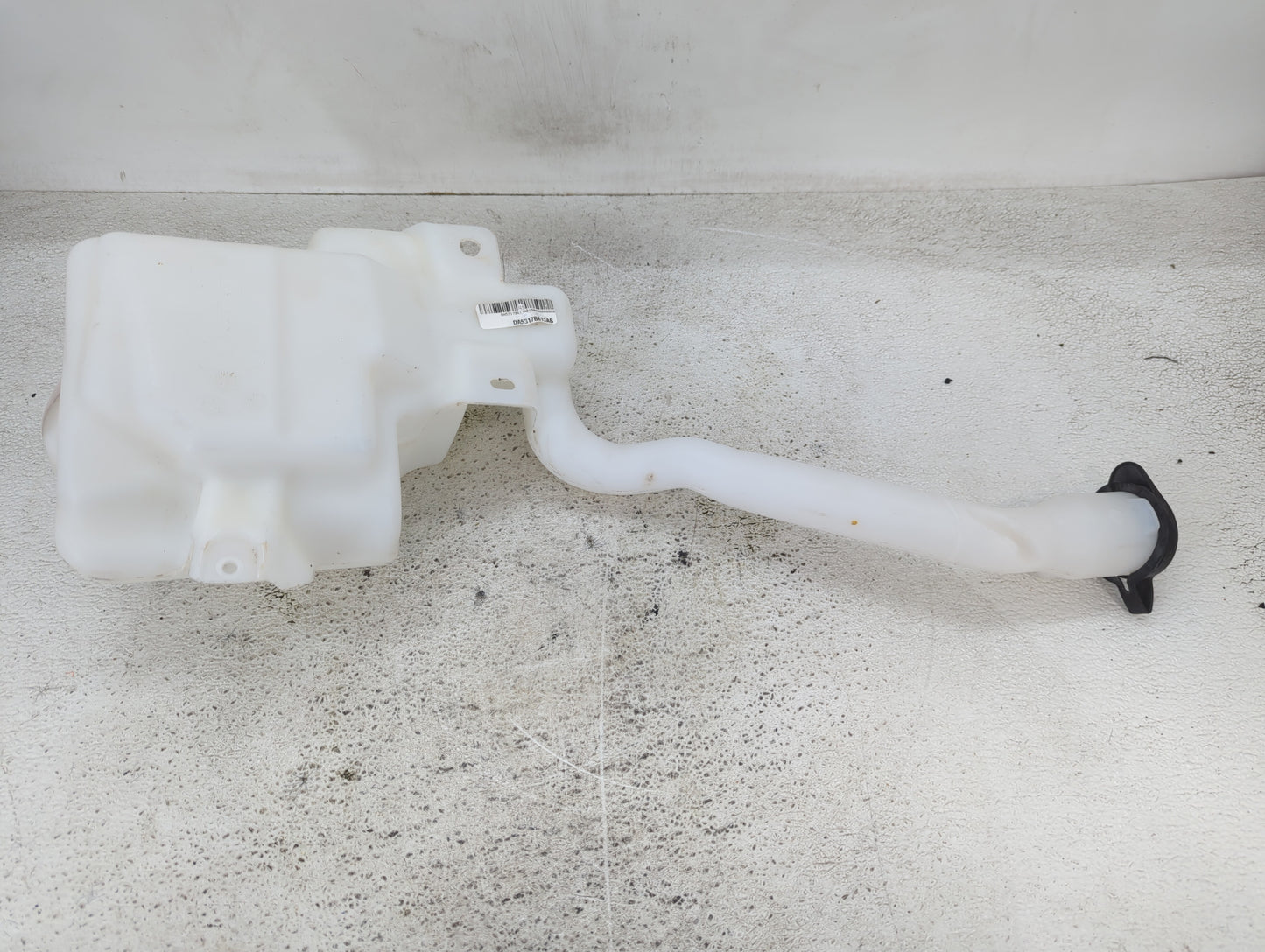 2011-2015 Ford Explorer Windshield Washer Fluid Reservoir Bottle Oem - Oemusedautoparts1.com