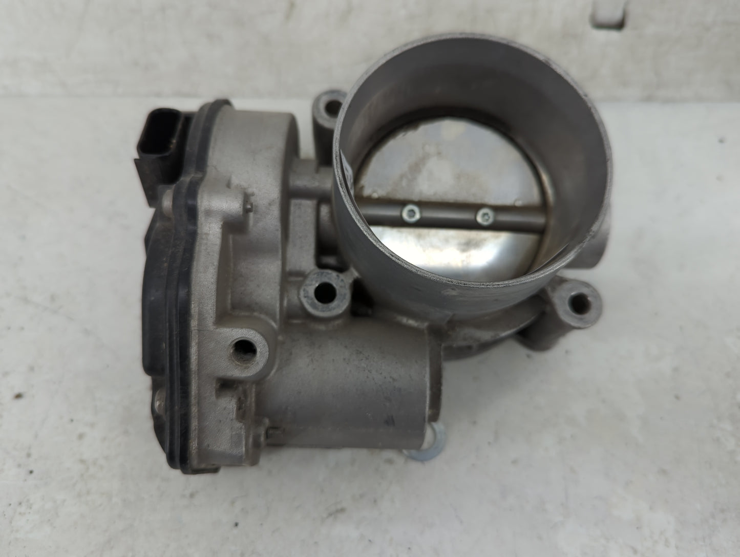 2011-2019 Ford Explorer Throttle Body P/N:AT4E-9F991-EH Fits Fits 2011 2012 2013 2014 2015 2016 2017 2018 2019 OEM Used Auto