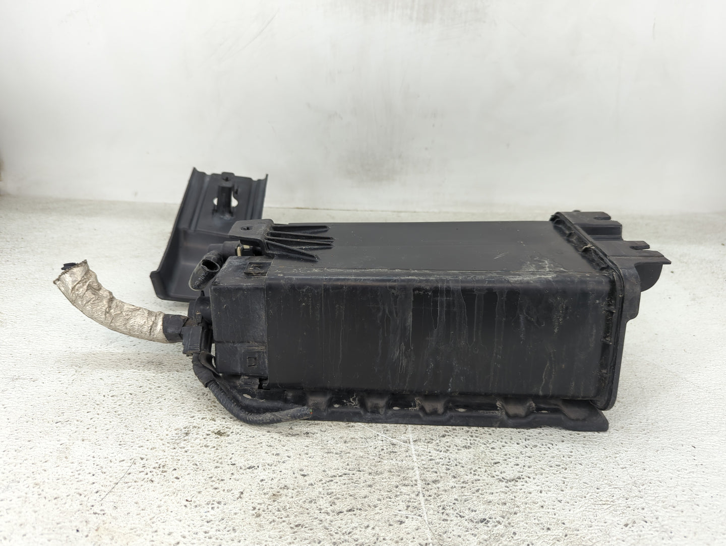 2015 Ford Explorer Fuel Vapor Charcoal Canister 1432319 - Oemusedautoparts1.com