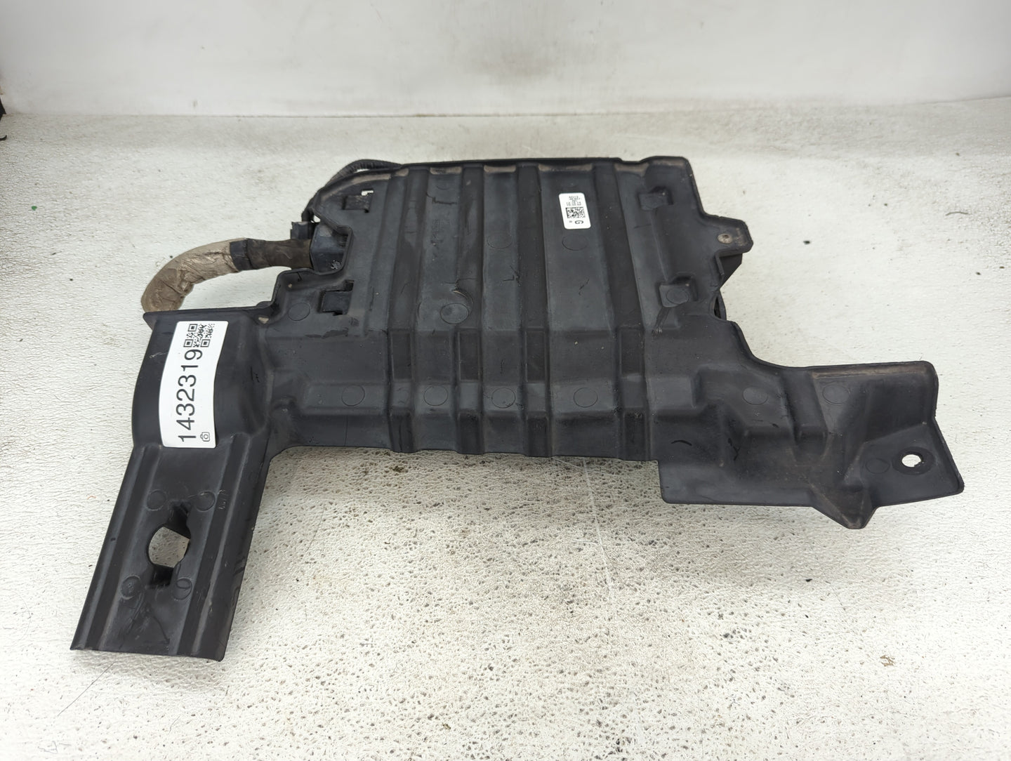 2015 Ford Explorer Fuel Vapor Charcoal Canister 1432319 - Oemusedautoparts1.com